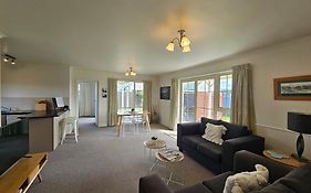 Relax On Rata, Cottage 1